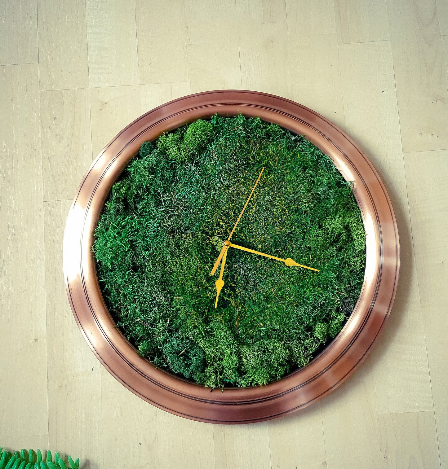 Moss Wall Clock | Kitchen clock | Modern Wall Clock RishStudio