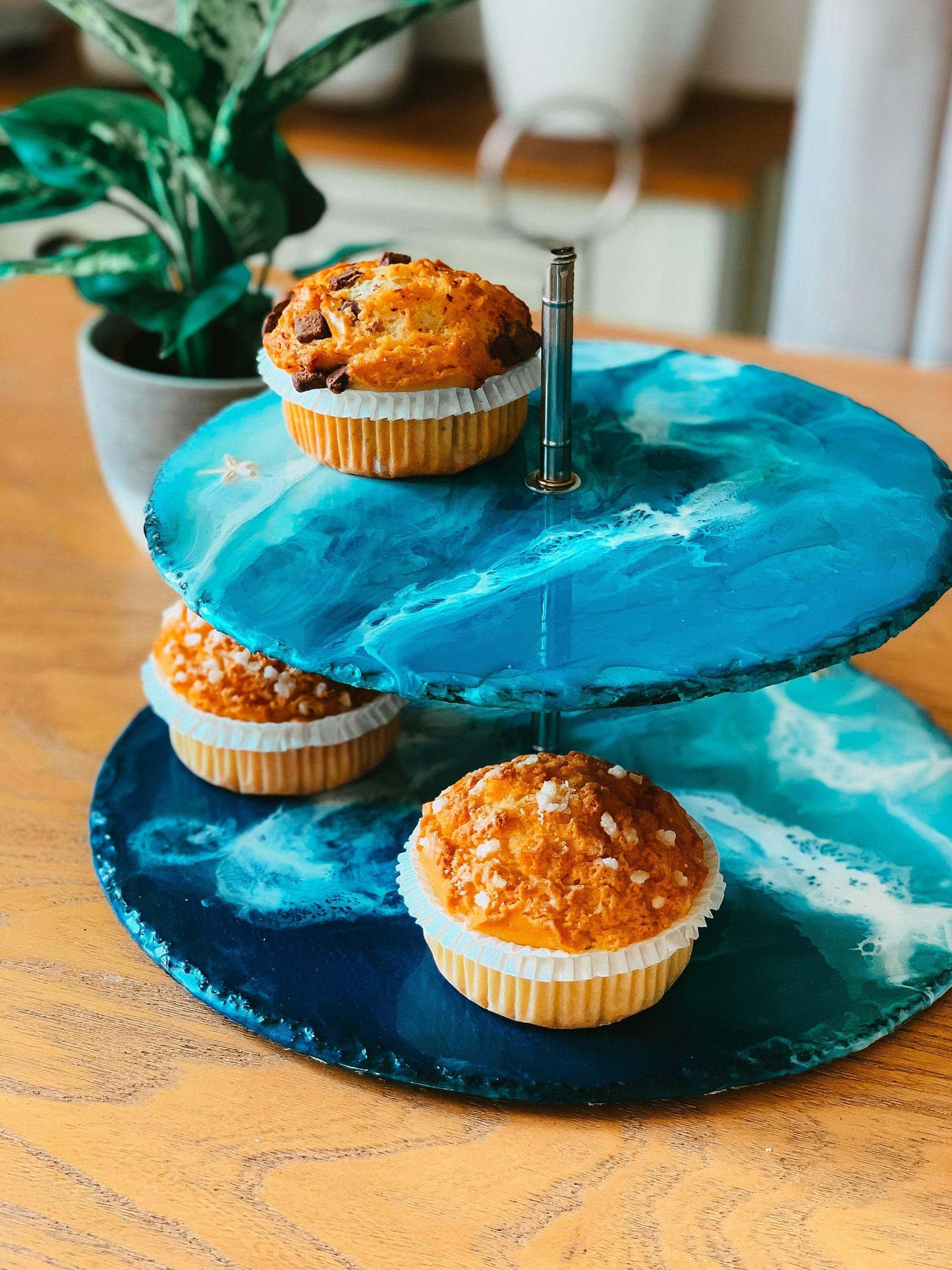 Cupcake display stand for Wedding cakes RishStudio