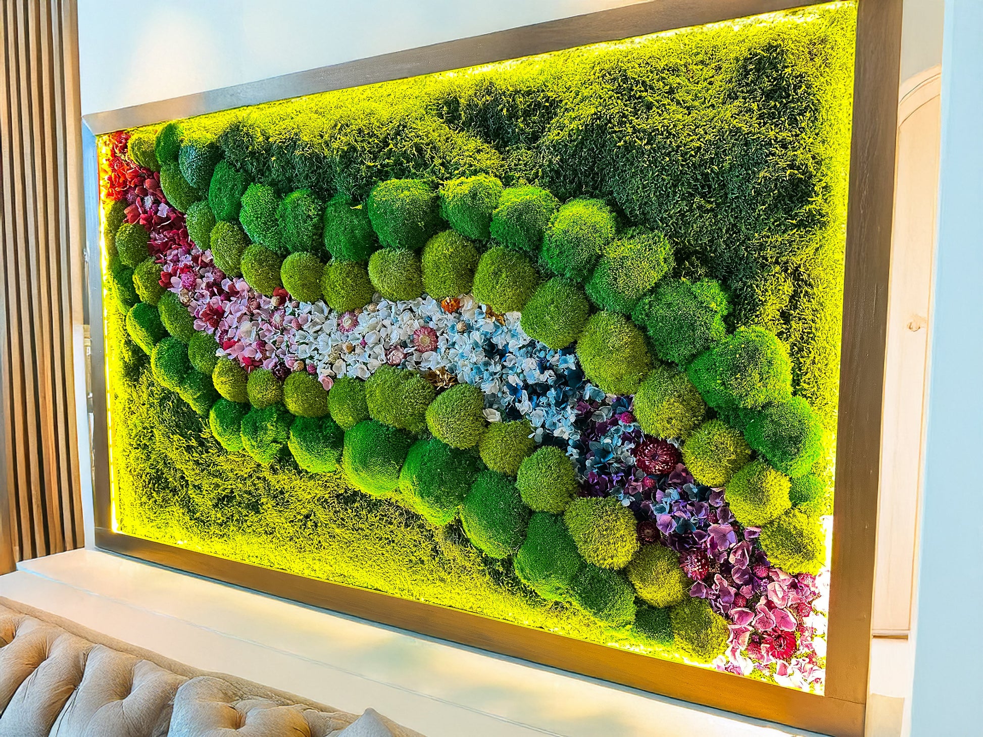 Luxury LED Moss Wall Art – Handcrafted Biophilic Design with Preserved Bun Moss & Floral Accents mossartbyrishstudio