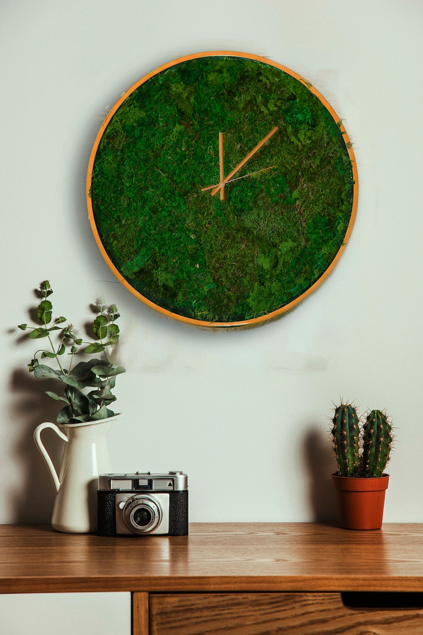 Moss Wall Clock | Kitchen clock | Modern Wall Clock RishStudio