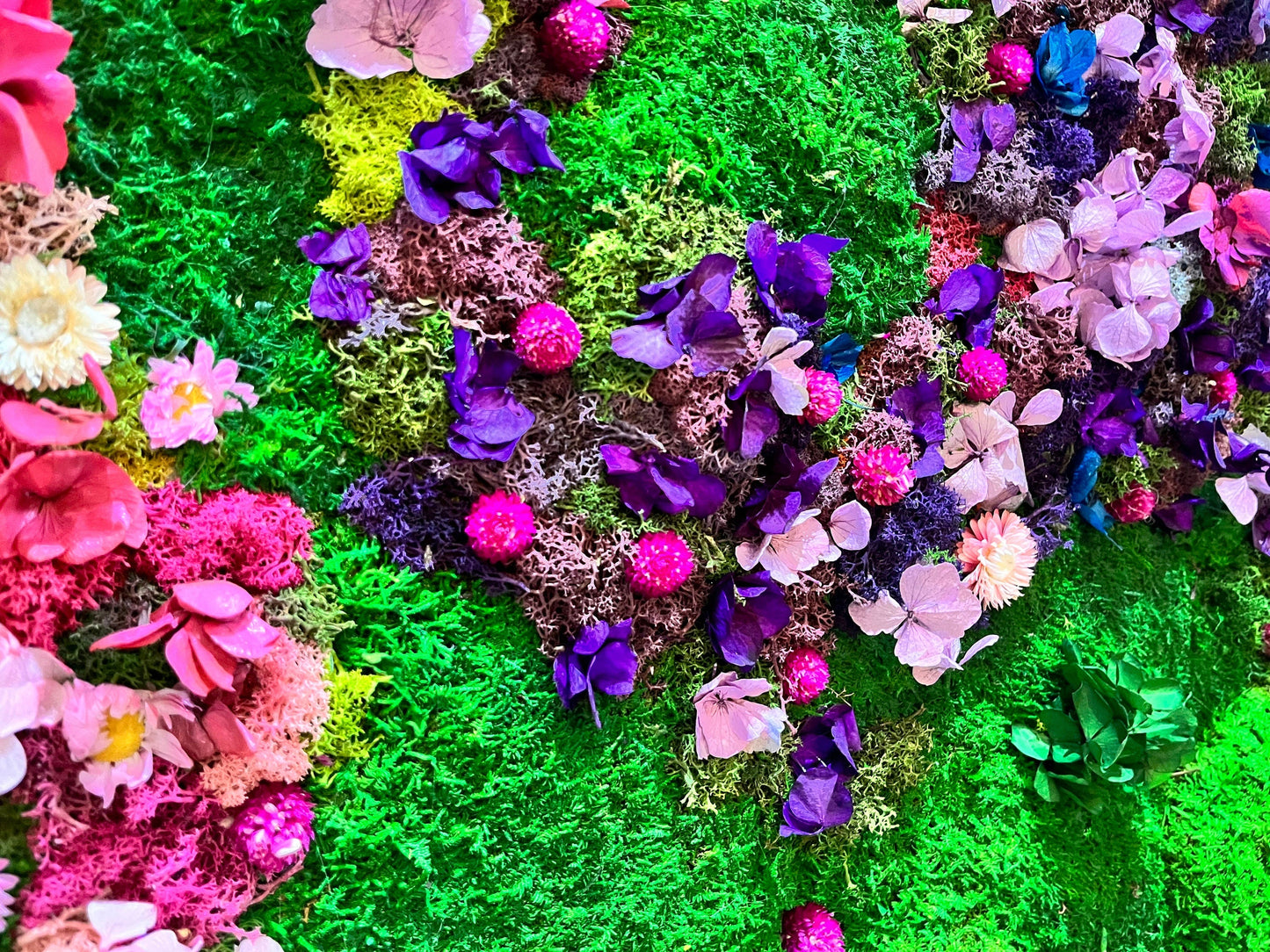 Preserved Moss Wall Art with Real Flowers – Vertical Garden-Inspired Living Wall – Biophilic Home Decor – Handmade Botanical Wall Panel (Framed) mossartbyrishstudio