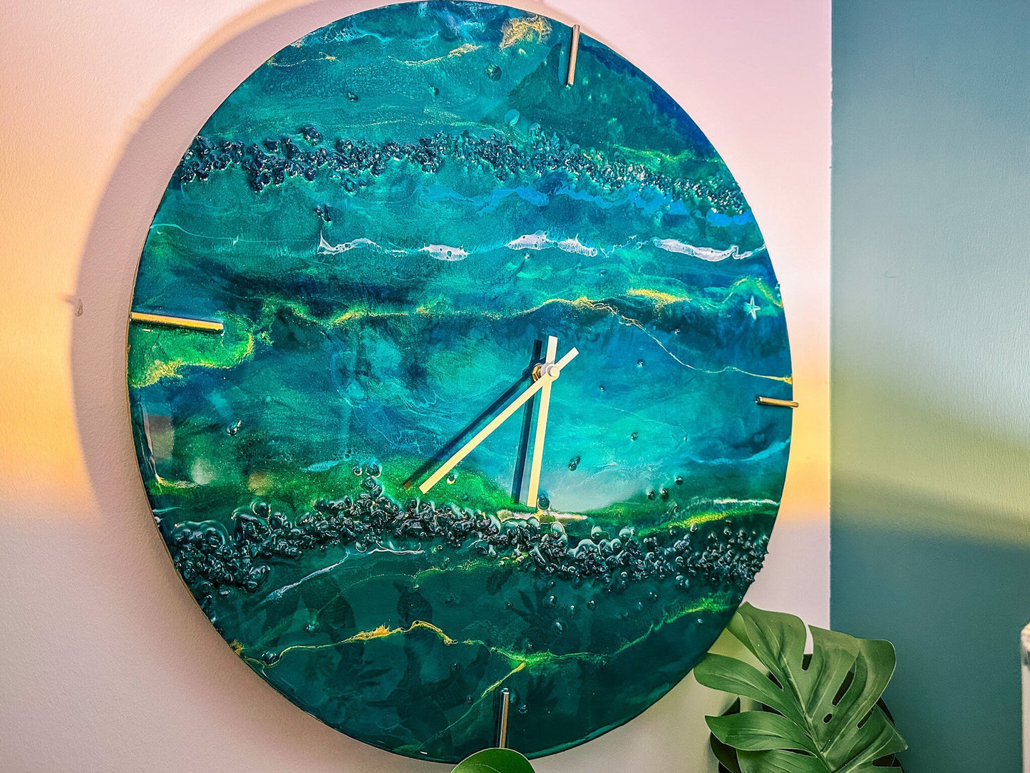 Handmade Ocean Resin Wall Clock – Abstract Art Timepiece with Blue & Green Waves, Coastal Home Décor, Unique Gift for Ocean Lovers mossartbyrishstudio