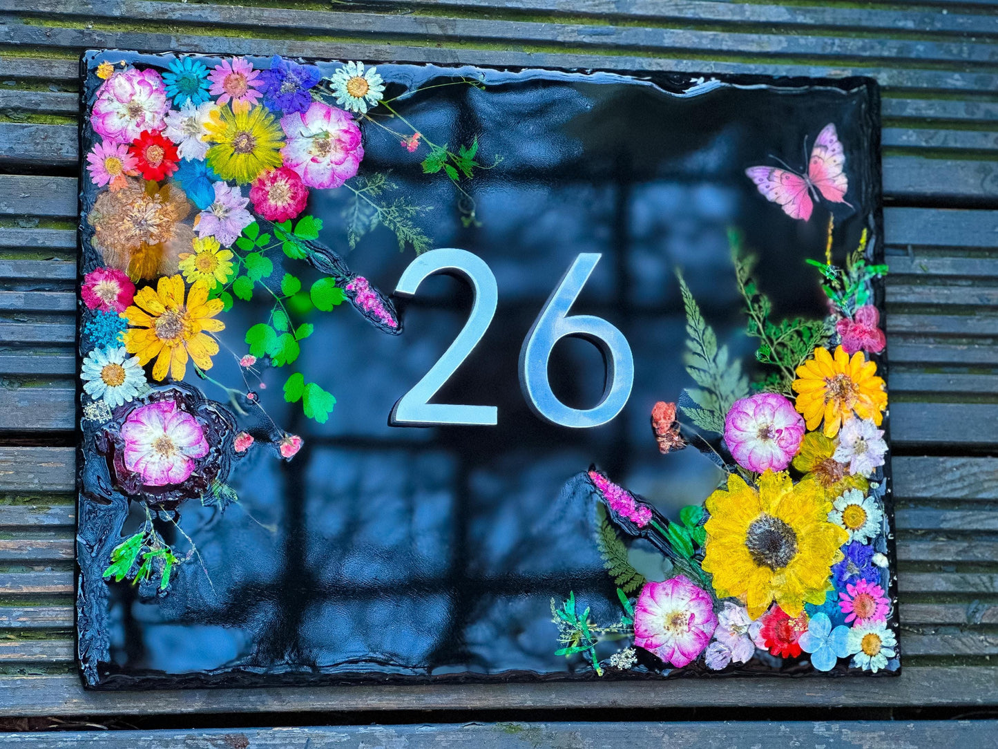 Custom House Number Plaque with Real Flowers – Resin Address Sign for Door or Gate – Handmade Outdoor Floral Number Plate – Waterproof & UV Protected mossartbyrishstudio
