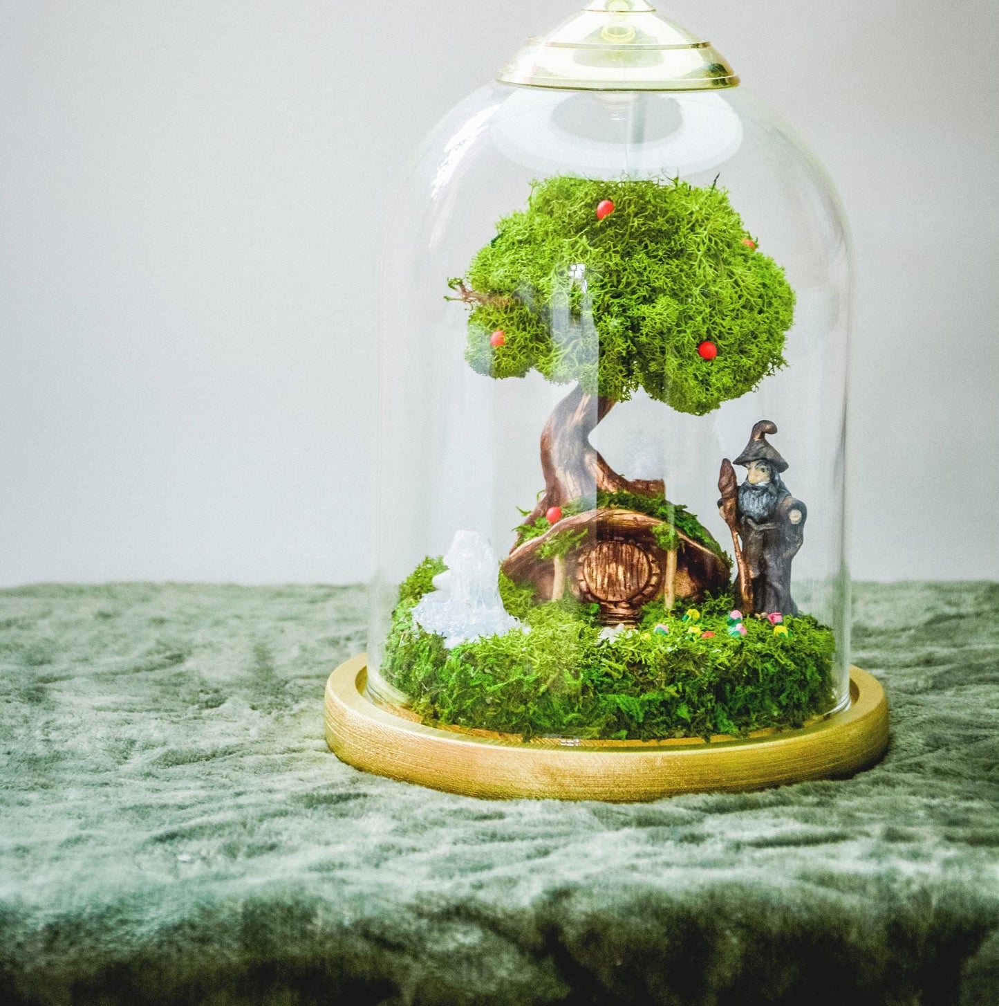 Handcrafted Hobbit Terrarium Table Lamp – Eco-Friendly Biophilic Lighting with Real Moss and Sustainable Design RishStudio