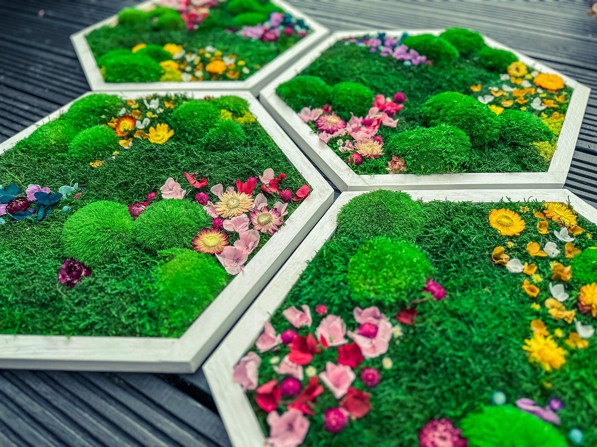 Hexagonal Moss Wall Art Set – Handmade Moss Decor with flowers & Preserved Greenery Panels for Home & Office mossartbyrishstudio