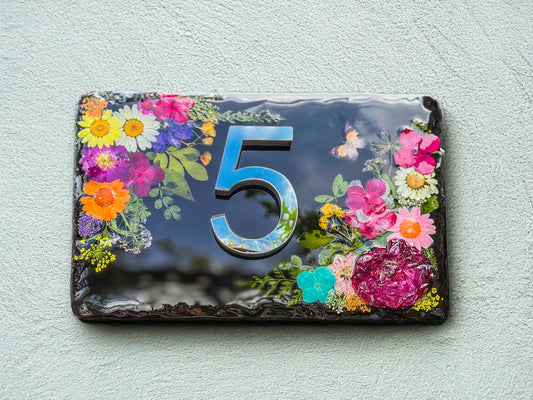 Custom House Number Plaque with Real Flowers – Resin Address Sign for Door or Gate – Handmade Outdoor Floral Number Plate – Waterproof & UV Protected mossartbyrishstudio