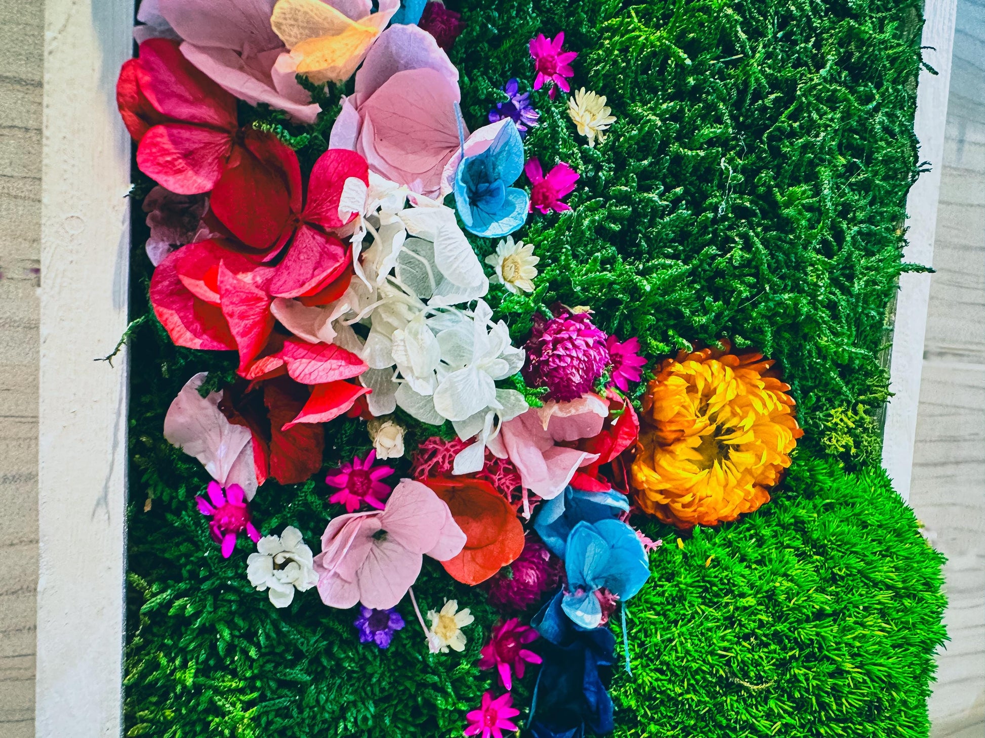 Handmade Vertical Moss Wall Art with Preserved Flowers & Butterflies – One-of-a-Kind Framed Nature Decor for Home & Office mossartbyrishstudio