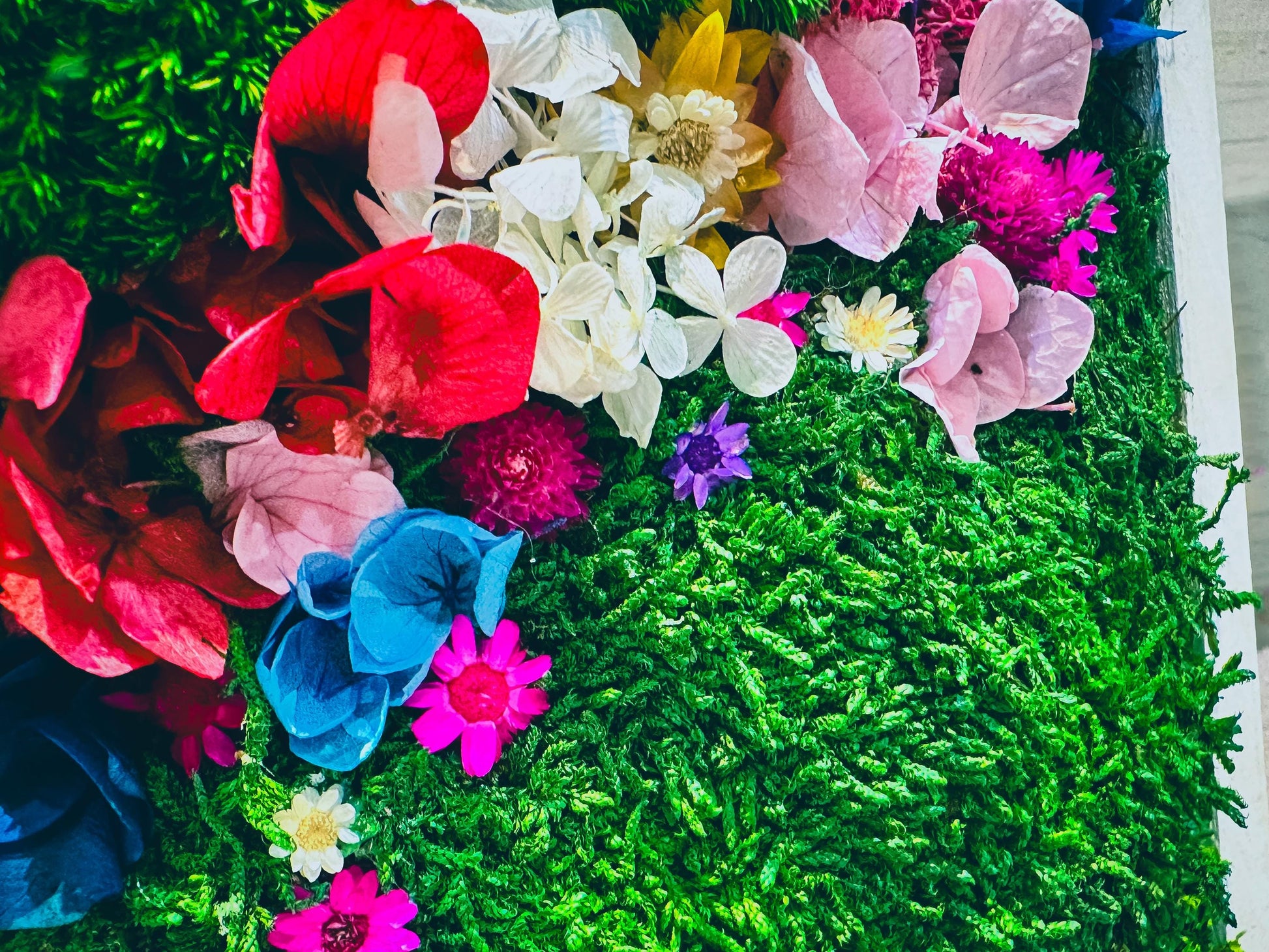 Handmade Vertical Moss Wall Art with Preserved Flowers & Butterflies – One-of-a-Kind Framed Nature Decor for Home & Office mossartbyrishstudio