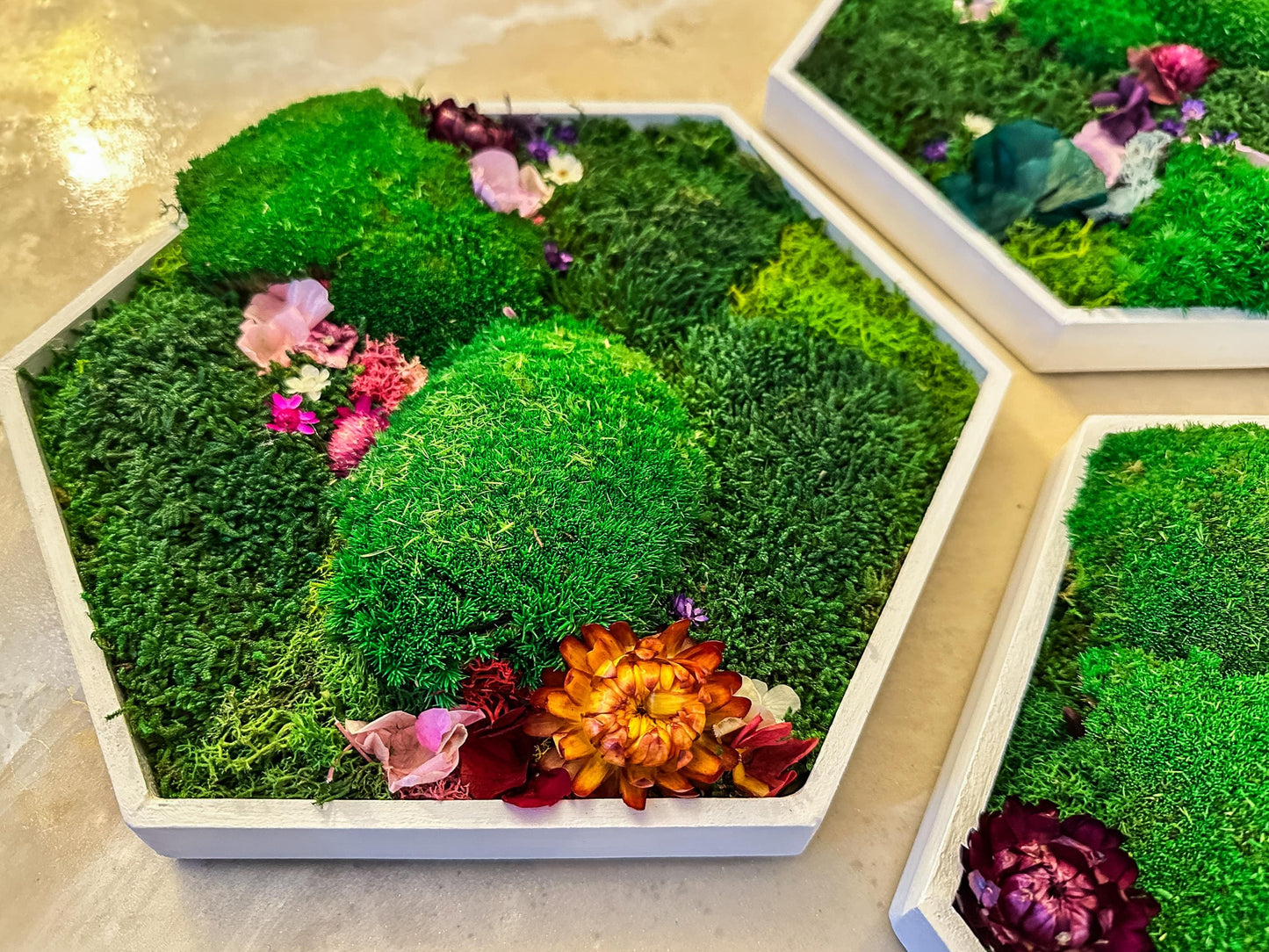 Hexagonal Moss Wall Art Set – Handmade Moss Decor with flowers & Preserved Greenery Panels for Home & Office mossartbyrishstudio