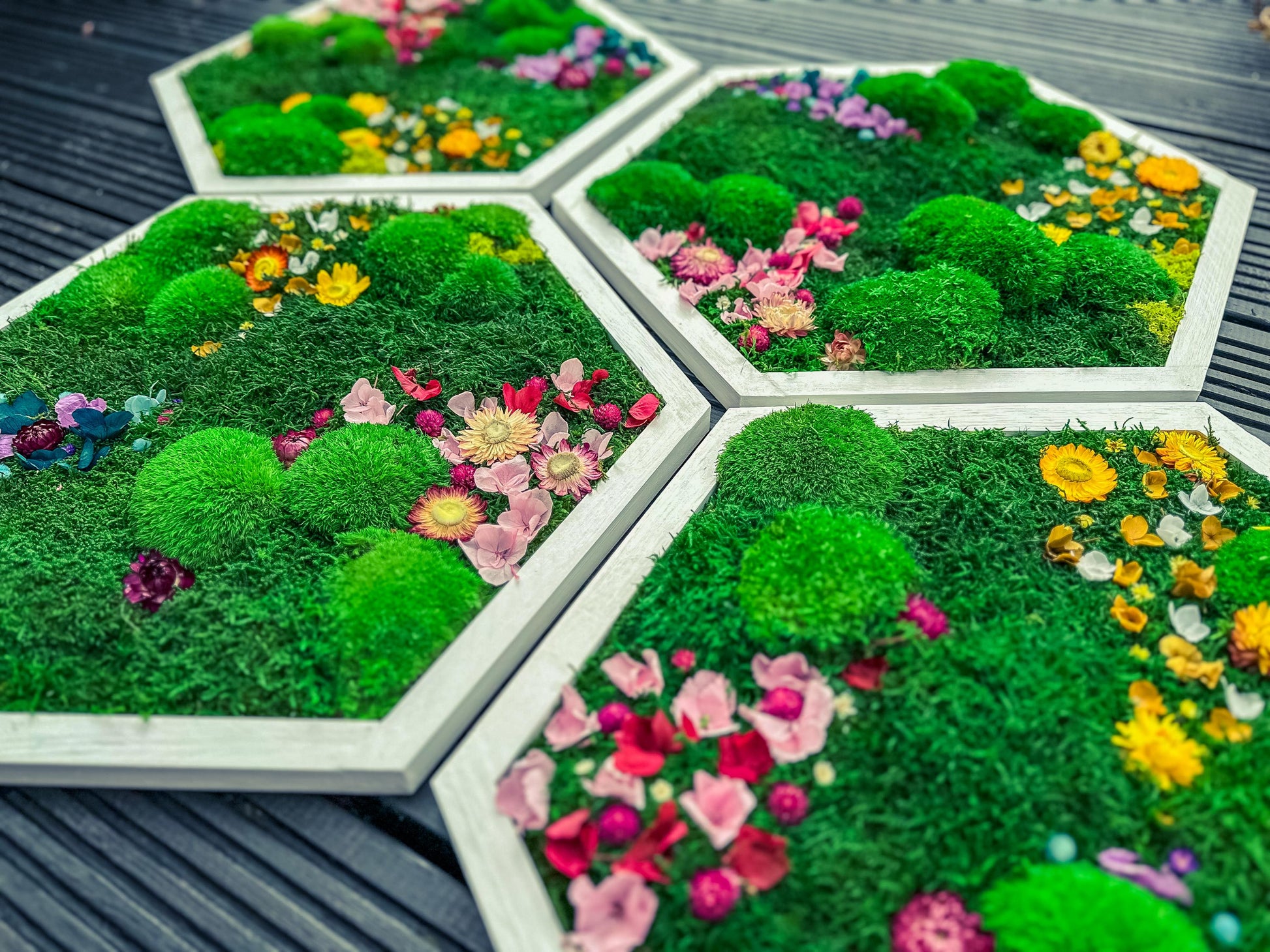 Hexagonal Moss Wall Art Set – Handmade Moss Decor with flowers & Preserved Greenery Panels for Home & Office mossartbyrishstudio