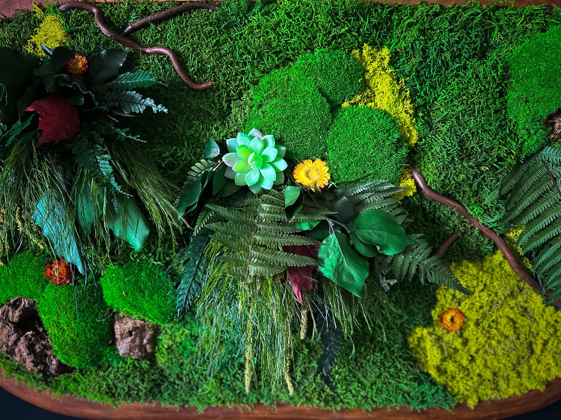 Custom Moss Wall Art – Lush Greenery with Butterfly Accents for Home Décor RishStudio