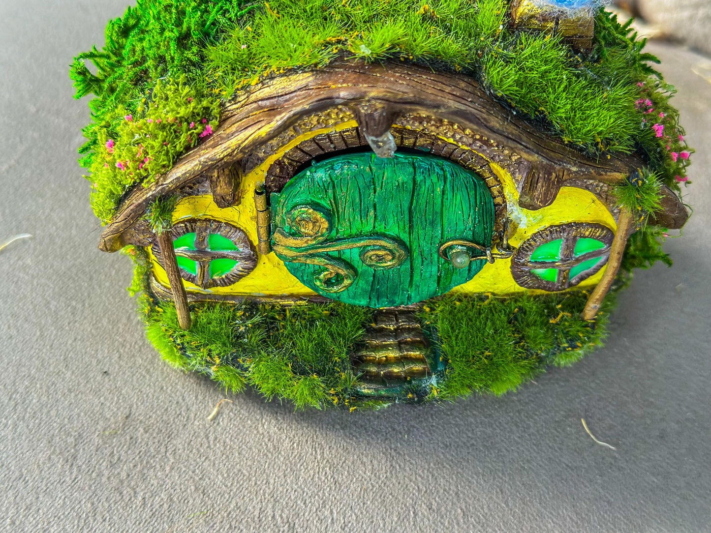 Miniature Hobbit House, Lord of the Rings Bilbo’s Front Door Hobbiton Diorama, Christmas Hobbit Ornament, Hobbitcore, mossartbyrishstudio