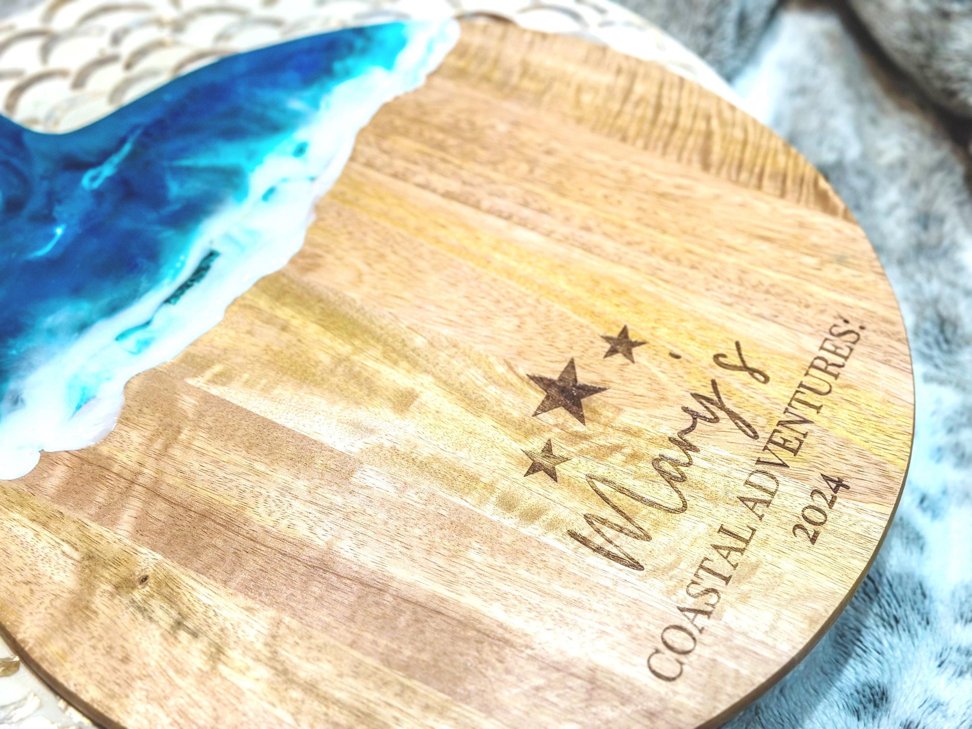 Ocean Resin Acacia Wood Charcuterie Cheese Board with 3 Piece Wooden Handle Cutting Set, Christmas Gift for Cheese Lovers mossartbyrishstudio