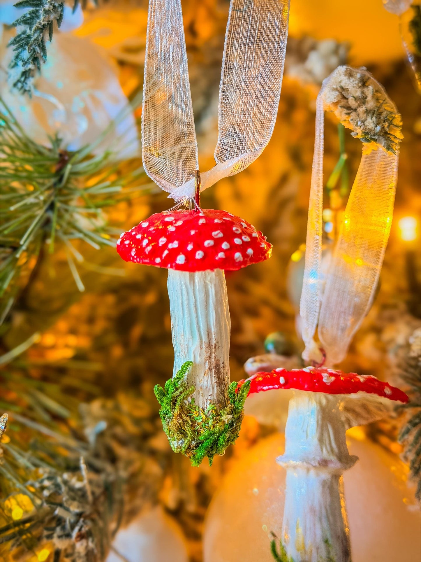 Handmade Mushroom Christmas Ornament: Red Toadstool Holiday Decoration, Woodland Fairy Tree Decor, Cottagecore Ornament with Moss mossartbyrishstudio