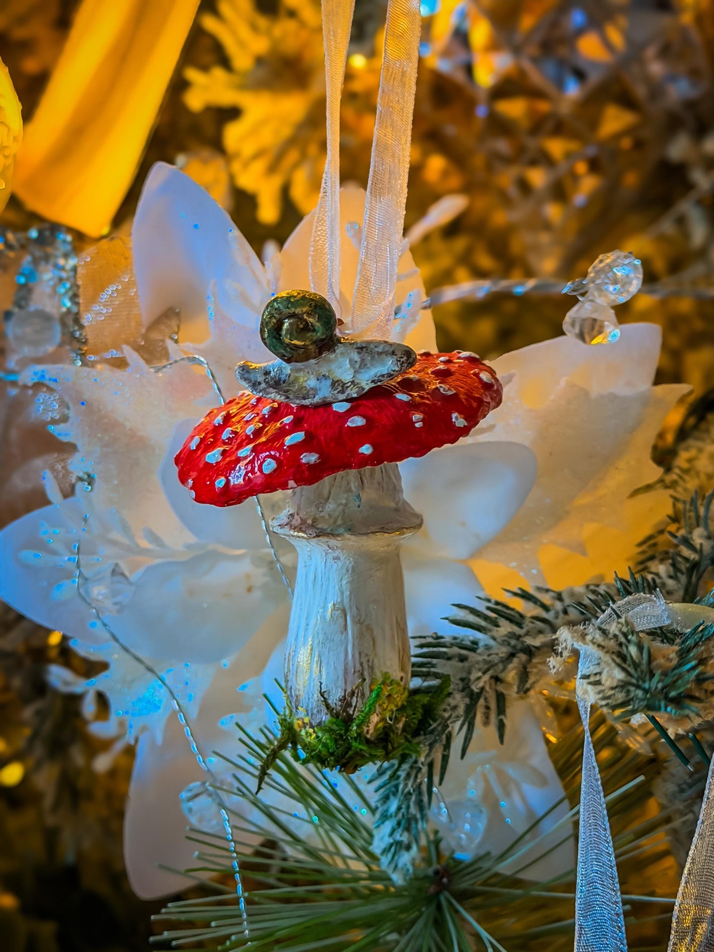 Handmade Mushroom Christmas Ornament: Red Toadstool Holiday Decoration, Woodland Fairy Tree Decor, Cottagecore Ornament with Moss mossartbyrishstudio