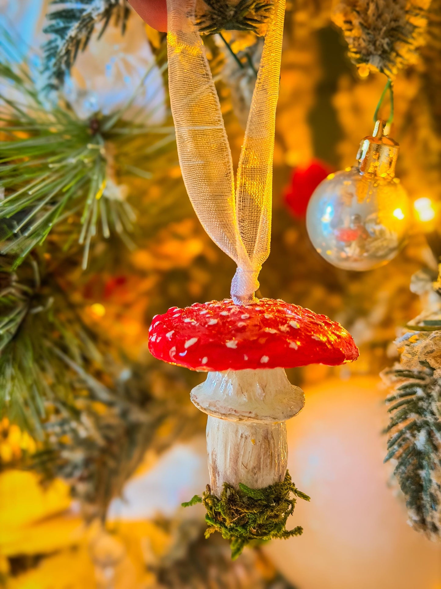 Handmade Mushroom Christmas Ornament: Red Toadstool Holiday Decoration, Woodland Fairy Tree Decor, Cottagecore Ornament with Moss mossartbyrishstudio