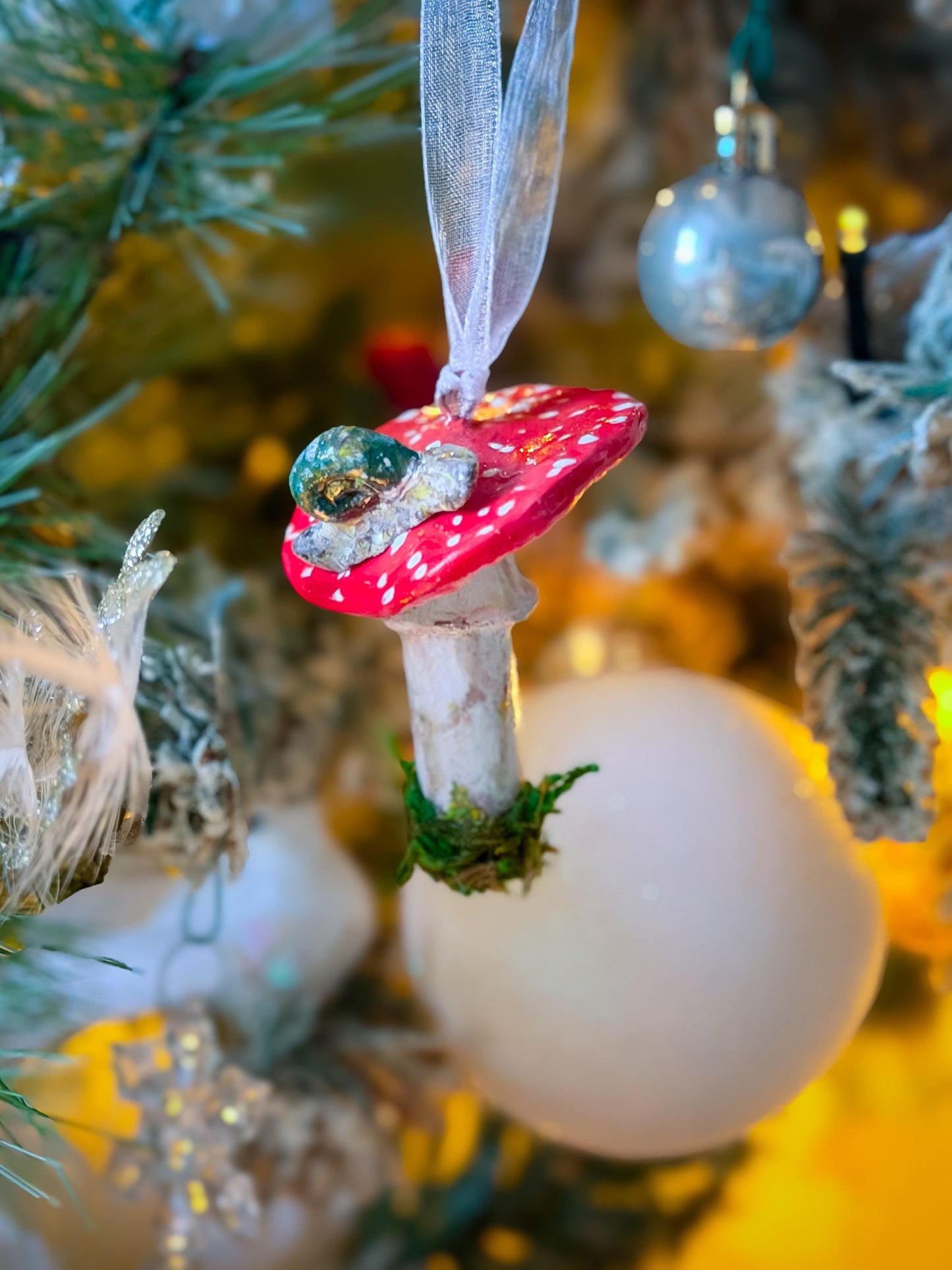 Handmade Mushroom Christmas Ornament: Red Toadstool Holiday Decoration, Woodland Fairy Tree Decor, Cottagecore Ornament with Moss mossartbyrishstudio
