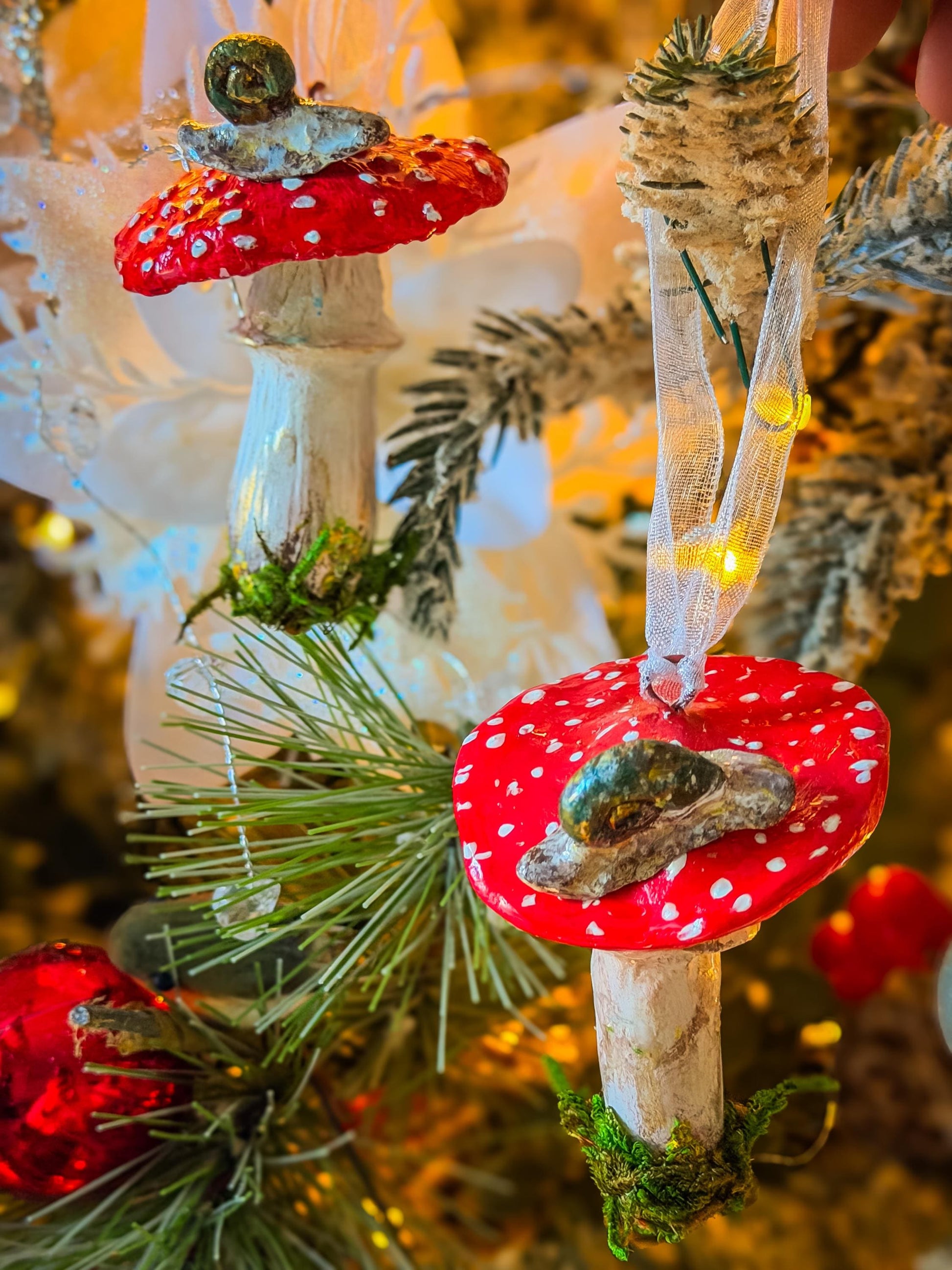 Handmade Mushroom Christmas Ornament: Red Toadstool Holiday Decoration, Woodland Fairy Tree Decor, Cottagecore Ornament with Moss mossartbyrishstudio