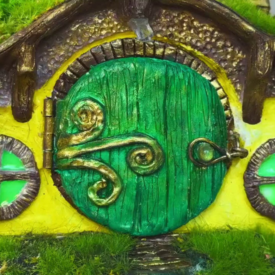 Miniature Hobbit House, Lord of the Rings Bilbo’s Front Door Hobbiton Diorama, Christmas Hobbit Ornament, Hobbitcore,