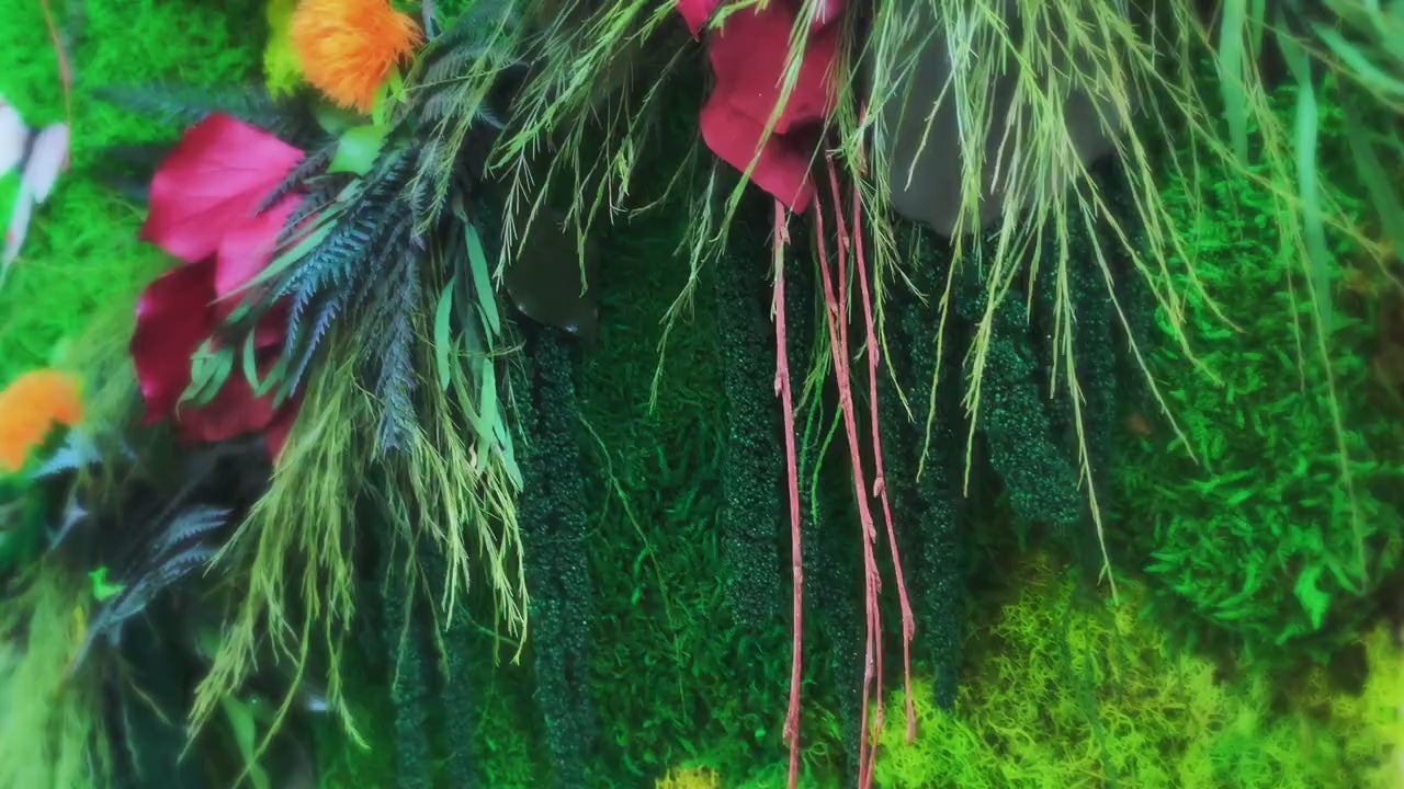 Custom Moss Wall Art – Lush Greenery with Butterfly Accents for Home Décor