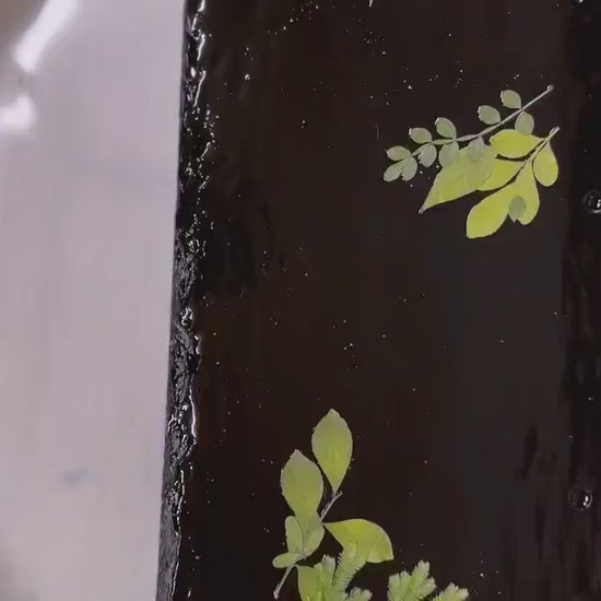 Custom House Number Plaque with Real Flowers – Resin Address Sign for Door or Gate – Handmade Outdoor Floral Number Plate – Waterproof & UV Protected