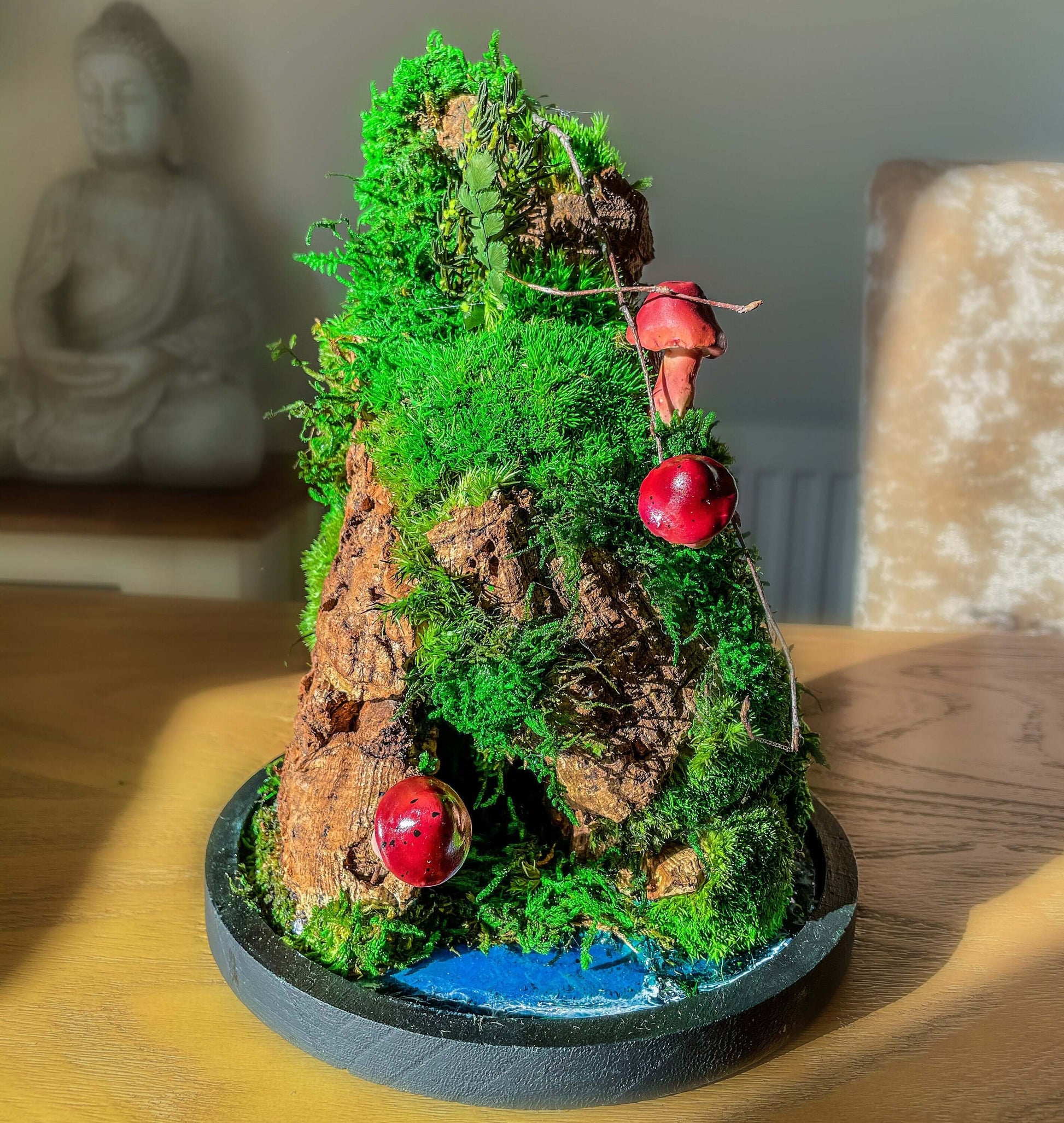 bonsai tree in vivarium Moss Vivarium | Preserved Moss Terrarium