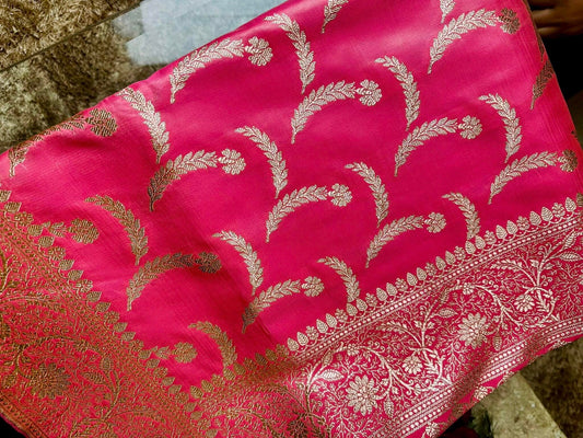 Ethnic wear, ethnic gift, wedding saree, silk saree, Indian saree, bridal saree,  party wear saree, zari saree, Georgette saree, saree with stone work, red benarasi saree